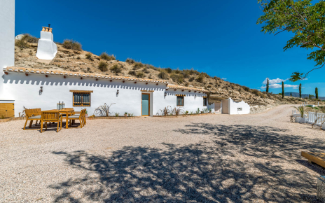 Habitaciones-cueva en planta baja
